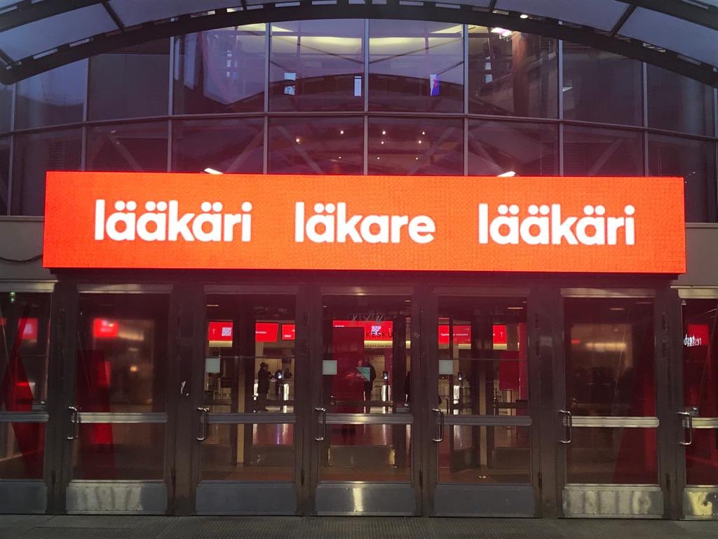 OKKSkuntoutus's tweet photo. Terveiset #lääkäri2020 tapahtumasta. OKKS:n pisteellä iloinen tunnelma jatkuu jo kolmatta päivää. OKKS:n kehittämistoiminta ja kävelyrobotiikka on herättänyt kiinnostusta. #Lokomat #kävelyrobotiikka #kuntoutus #yhteistyö #kehittäminen #työnilo #kuntoutusteknologia #osaaminen https://t.co/41VvQifre0