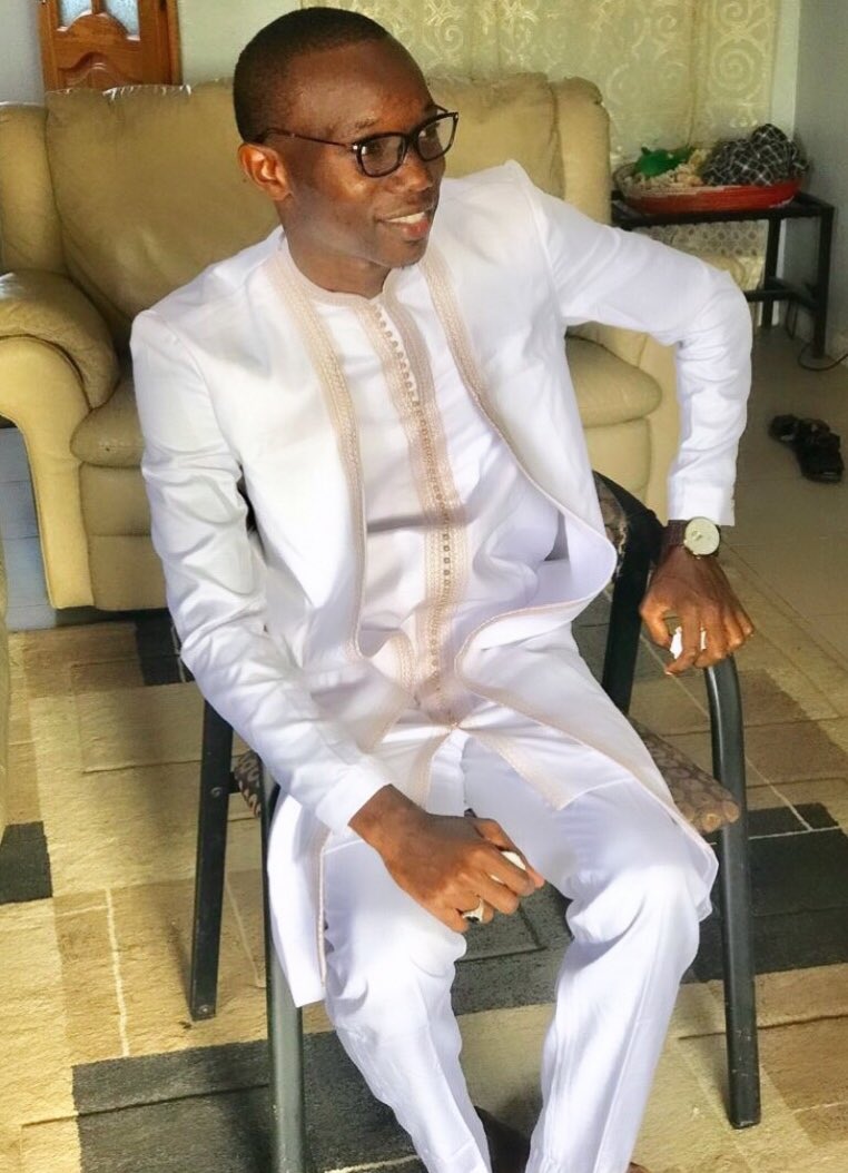 seelaheldji's tweet photo. #MagalDay Aladji 🥳 khana diguèn ma defal ay niane 😂🙏 https://t.co/7bAClsNmNk