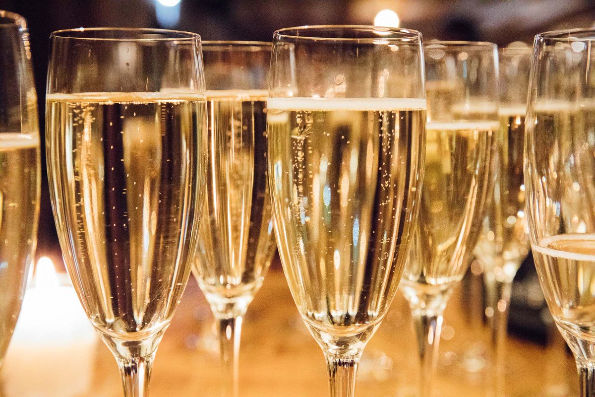 TheNavCosgrove's tweet photo. Did you get engaged over the festive period? Congratulations! 💍 🥂 
The Wardroom is the perfect place to host your more intimate wedding reception. Take a look at our Wedding Packages available now: https://t.co/gkDZPWJ9YU #WeddingPlanning https://t.co/GUrgWZaRQq
