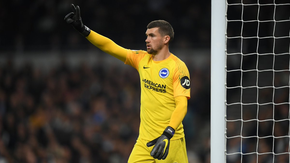 Footballtweet's tweet photo. Brighton's Mat Ryan has announced he'll donate $500 to Australia's wildfire emergency rescue for every save made by a Premier League goalkeeper this weekend.

Touch of class. 👏🇦🇺 https://t.co/iZj40w5xEz