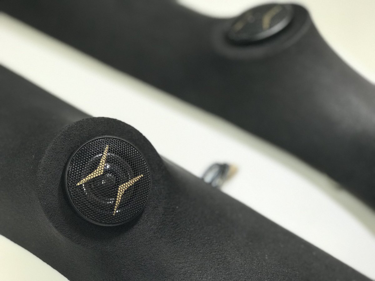 tncustom's tweet photo. スズキ スイフト専用エンクロージャー型埋め込みツイーターピラー
#スズキ #スイフト #ワンオフ #pioneer #handcrafted #handmade #music #soundquality #sound #tweeter #suede #suedewrap #wrap #wrapping #swift #suzuki #hiresaudio #カロッツェリア https://t.co/XqXb1vhbgX