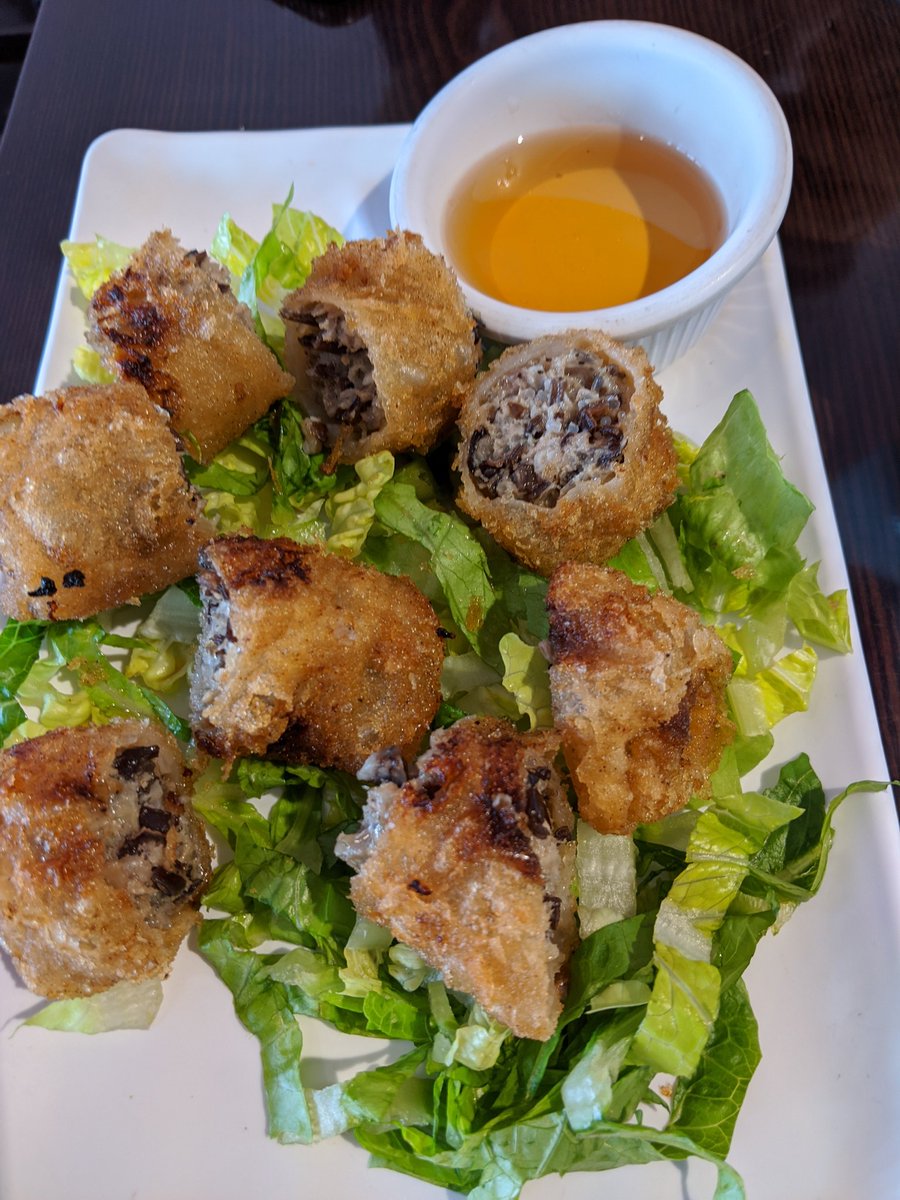 MnMFunK's tweet photo. Pho ♥️&amp; Crispy Spring Rolls #vietnamesesoup #beefbonebroth #broth #food #eat #soup #yummy #wilmingtonfoodies #foodporn #foodtravelchat #goodfood #flavor #taste #noodles #sirloin #springroll #spicy #deliciousfood #Foodie #foodgasm #pho https://t.co/oQz2TWys0f