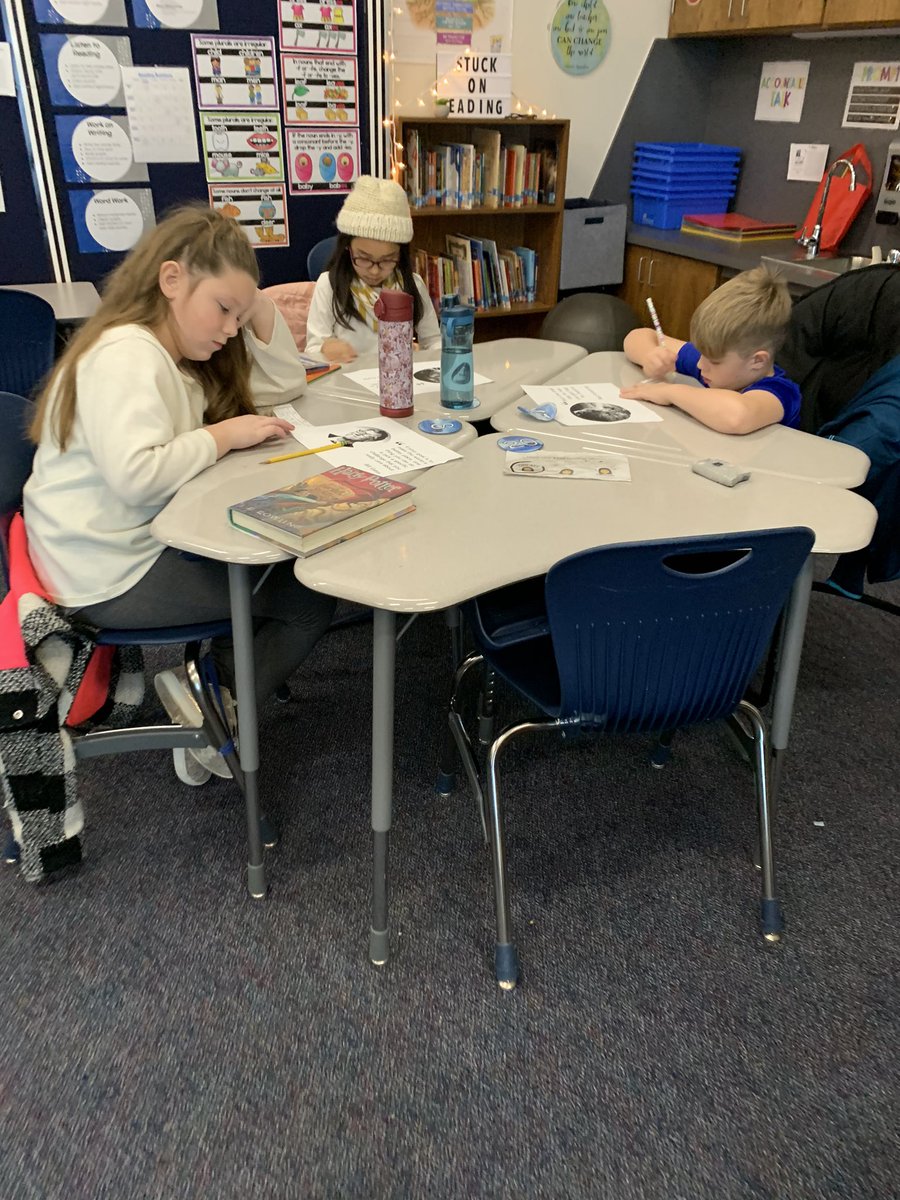 MissANguyen's tweet photo. We’re hard at work in learning and researching about cultural and national heroes that have impacted history today!! What a great first week back! #NguyensClass #mckgo @snnickols https://t.co/LzaoohEqcN