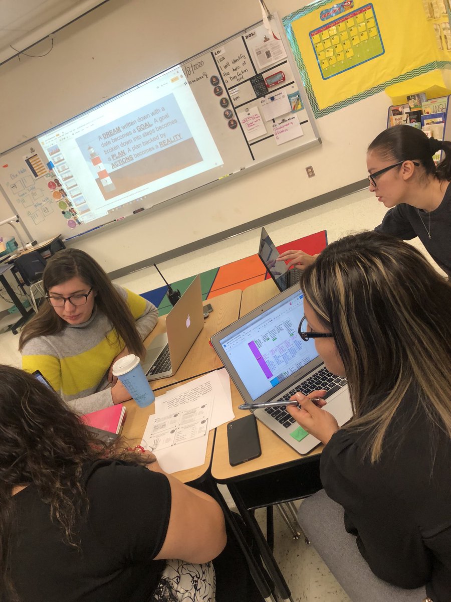 NormaBarragan10's tweet photo. #sunmol twitter challenge @MolinaSunset @CMSoto_Leaders AP and Reading Coach in a Look Forward PLC with First grade Reading teachers. https://t.co/iMna21fvk2