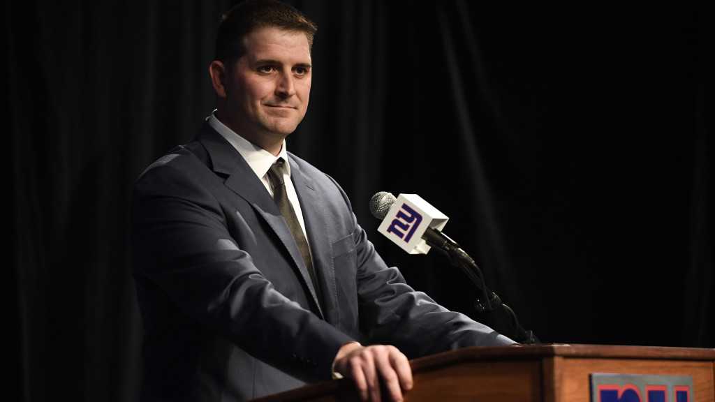 Joe Judge opens up about 'old-school, physical mentality' he brings to Giants dlvr.it/RMmDGR