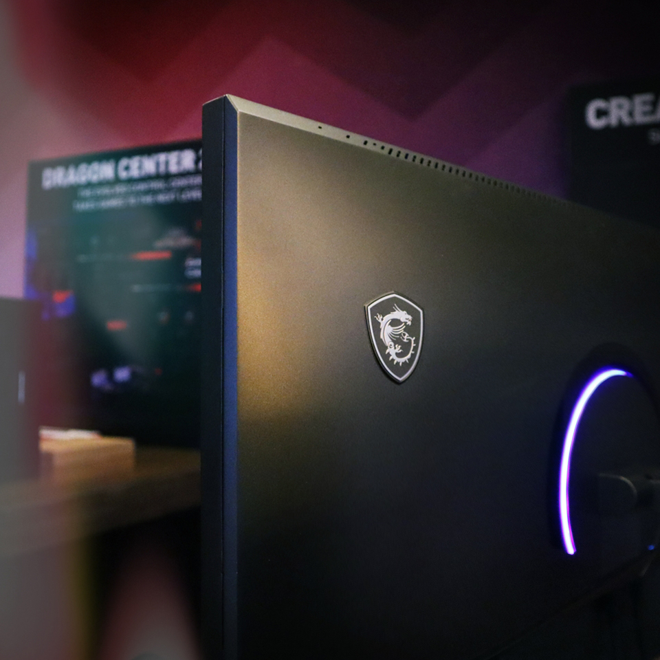 msigaming's tweet photo. Gamers and creators can easily find what they need from PS321 series monitors. The 1440p-165Hz PS321QR and 4K PS321UR offer users incredible immersion with IPS panel and stunning color accuracy 👀 👀 -
New Monitor at CES2020 👉https://t.co/0LNdkPQxEF
#CES2020 #MSI #INSPIRE #PS321 https://t.co/24XAfmptEf