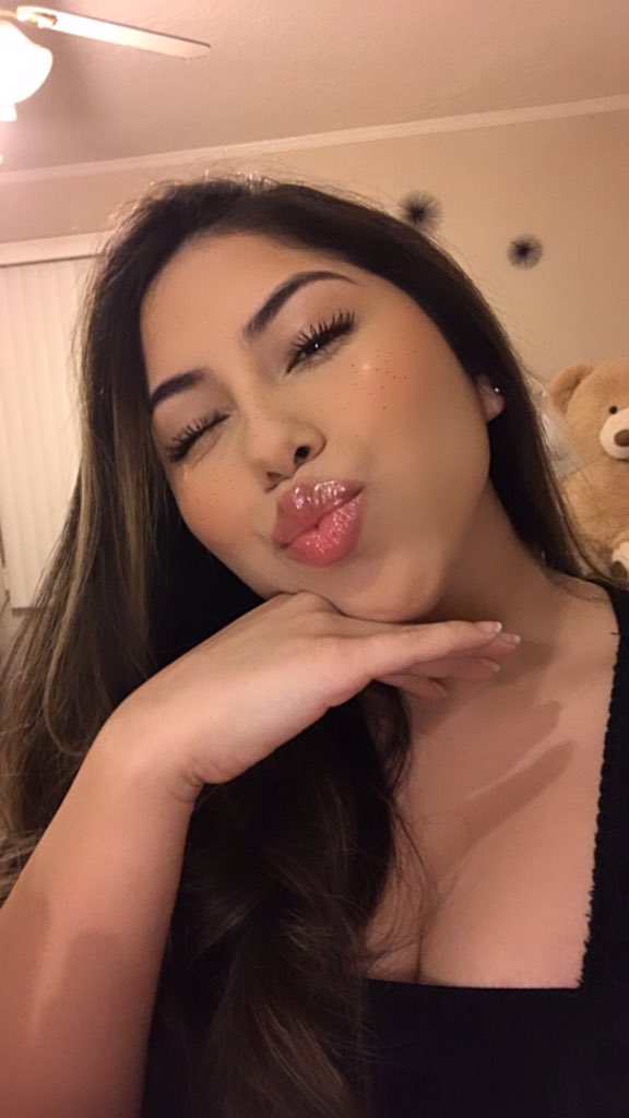 jacckienegrete's tweet image. Angel baby 🌸