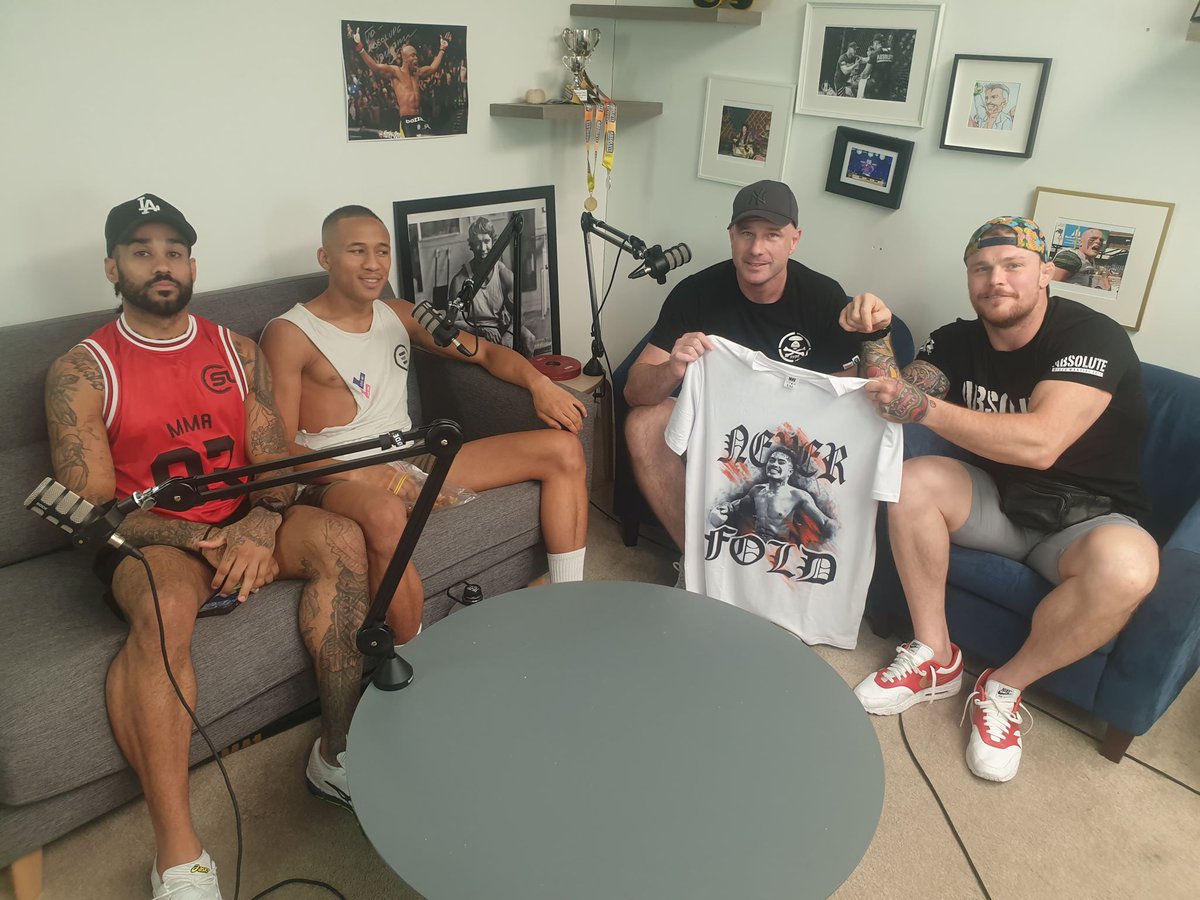 New ep of #AbsolutelyUnnecessary is coming TONIGHT w/ guests <a href="/rajashippen/">Raja</a> &amp; Sem Kakembo!

We're also excited to announce a new t-shirt to help raise money to get Sy home! Details on how you can buy it coming soon!

Donate to Sy's official gofundme here: au.gofundme.com/f/help-get-sy-…