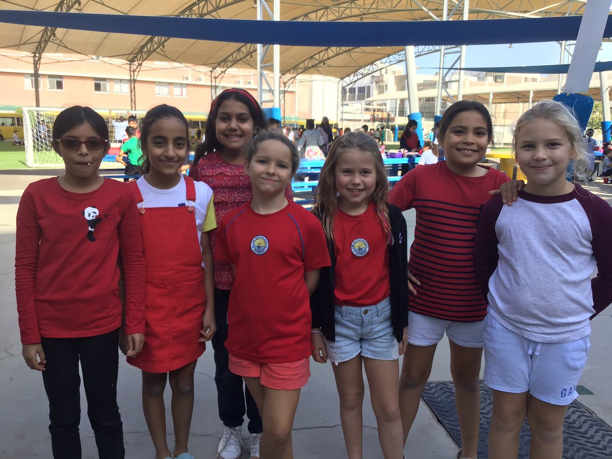 BSAKfalcon's tweet photo. First 2020 House Colour day so well done to the joint winners fabulous falcons and delightful dhabis! @BSAKfalcon @dhabihouse @BSAKcormorant @BSAKoryx  @BSAKprimary https://t.co/XMWFwaoMDY
