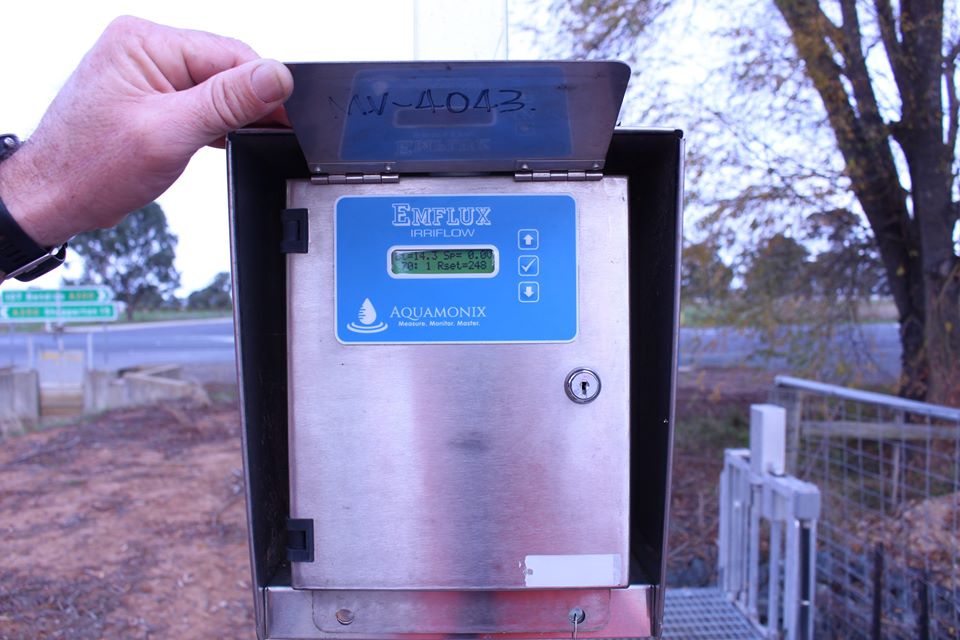 ConnectionsGMID's tweet photo. The Connections Project is achieving water savings in many ways – but one important way is replacing inaccurate and dated meters with modernised meters that are complaint with national metering standards. More: https://t.co/WUFlyjnQrP https://t.co/F0igRJTMUt
