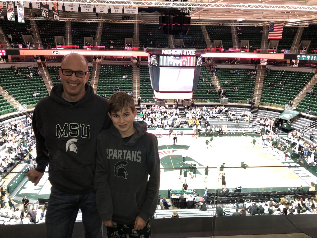 dhoekstra78's tweet photo. Excited for our first @MSU_Basketball game! #GoGreen! https://t.co/OlABNWeCxJ