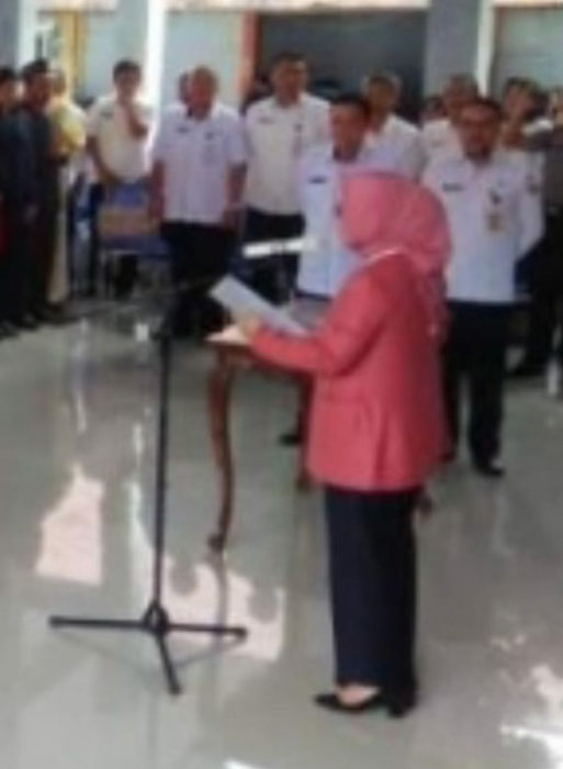 Bcht79's tweet photo. Miskin Kader, Walikota Kotamobagu Lantik Mantan Warga Binaan Jabat Eselon II - https://t.co/bxOTPaiTmZ
#BeritaBulukumba
#BulukumbaInfo
#LidikPro
#Narkoba https://t.co/HTX1vEoLb7