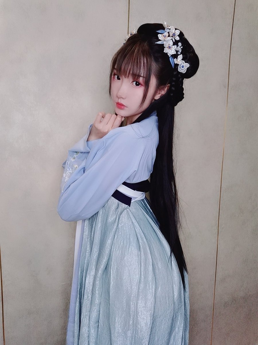 中国汉服装扮体验～ https://t.co/qOACrcqFuH