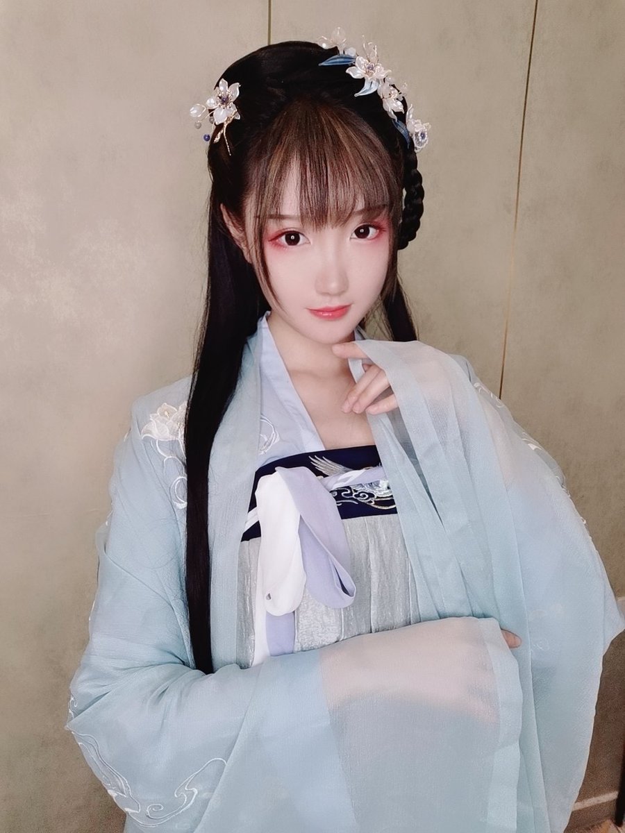 中国汉服装扮体验～ https://t.co/qOACrcqFuH