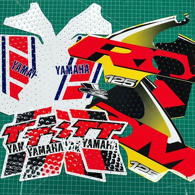 ringmastermotox's tweet image. Some heavy-duty “Thickstuff” OEM replica graphics looking the goods 👌🏻
#oemreplica #mxgraphics #mxgraphicskit #evomx #mxstickers #mxdecals #motographics #motostickers #motodecals #moto #mx #motocross #dirtbikestickers #dirtbikedecals #dirtbikegraphics #t… ift.tt/2Tcna9E