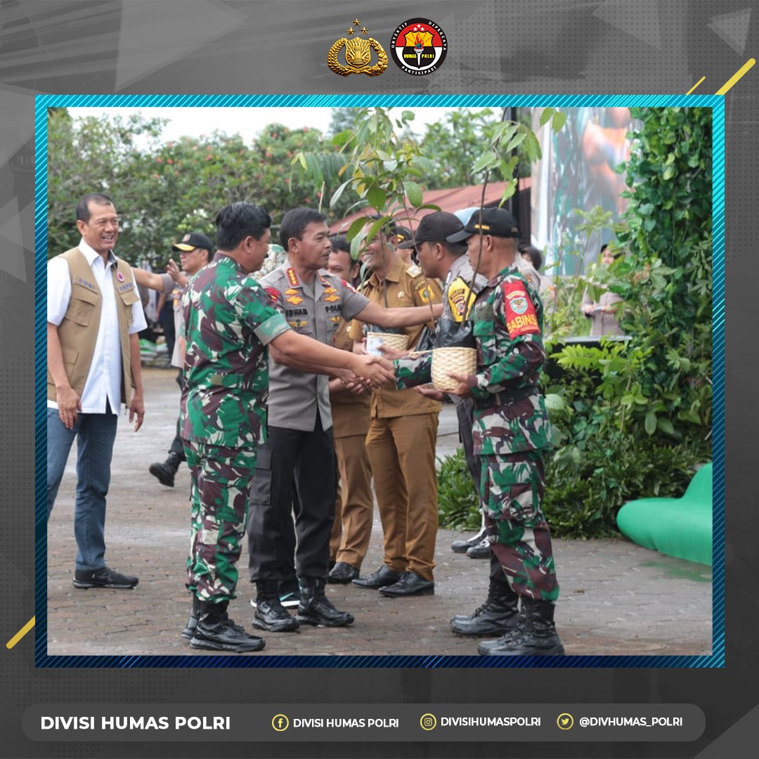 Masuut2's tweet photo. @HumasPoldaJatim @YouTube #PolriPeduliPenghijauan https://t.co/ufbqRh07xh