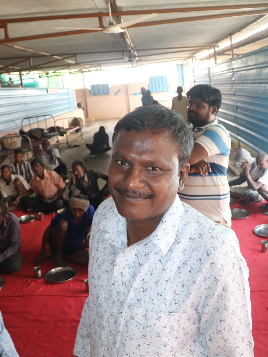 KALYANIGORRE's tweet photo. #SwaasaFoundation #KalyaniGorre
#NewYearCelebrations2020 #01January2020 #MatrudevobhavaOrphanage https://t.co/B3uJKAOanT