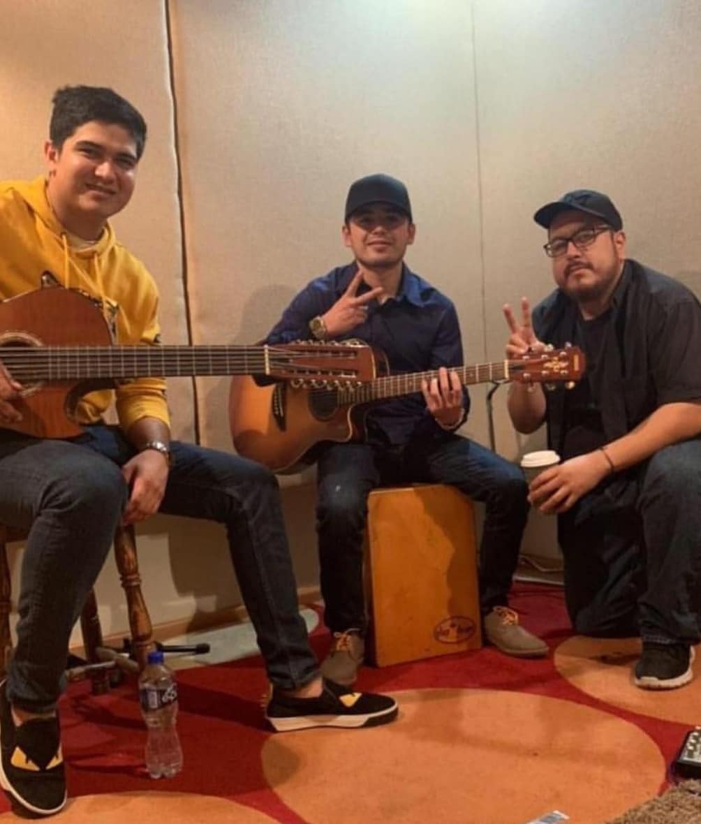losprimosdejm's tweet photo. Se vienen cosas nuevas este 2020 ¡Esperenlas!
.
@josemanuel_oficial
@uliceschaidezoficial
@produccionesdeltoro
#JoseManuel #JMLC #TeamJMLC
#DELRecords
#MiNombreesJoseManuel                       #FanClubsJMLC ✨
#TeamPrimosdeJMLC https://t.co/CYF37AVdIR