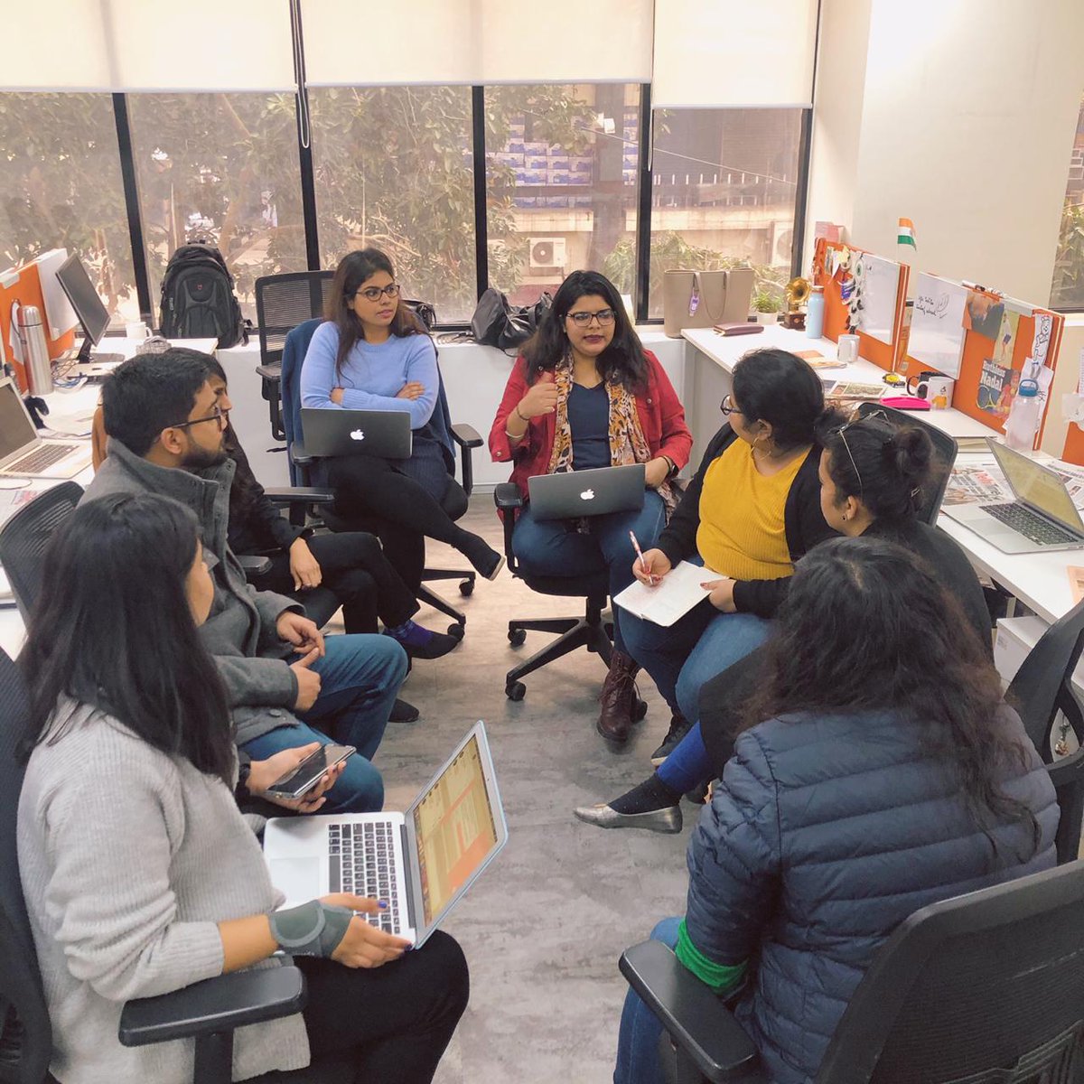 EvocIN's tweet photo. Fridays are for #brainstorming! 😁
#evoccommunications #evocinfinity #moodsatevoc #limitless #fridayvibes #brainstormingsessions https://t.co/htJuX4eP9C
