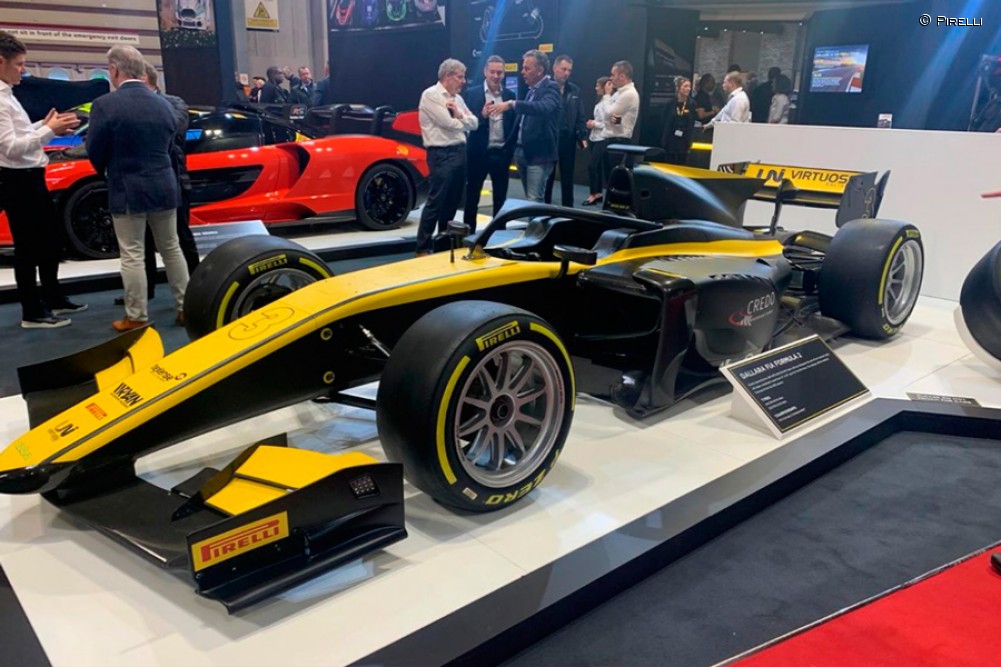 SoyMotor's tweet photo. La @FIA_F2 adelanta cómo lucen los @pirellisport de 18 pulgadas - https://t.co/7JerDJVGts #F2 https://t.co/K0EvR48Ocr