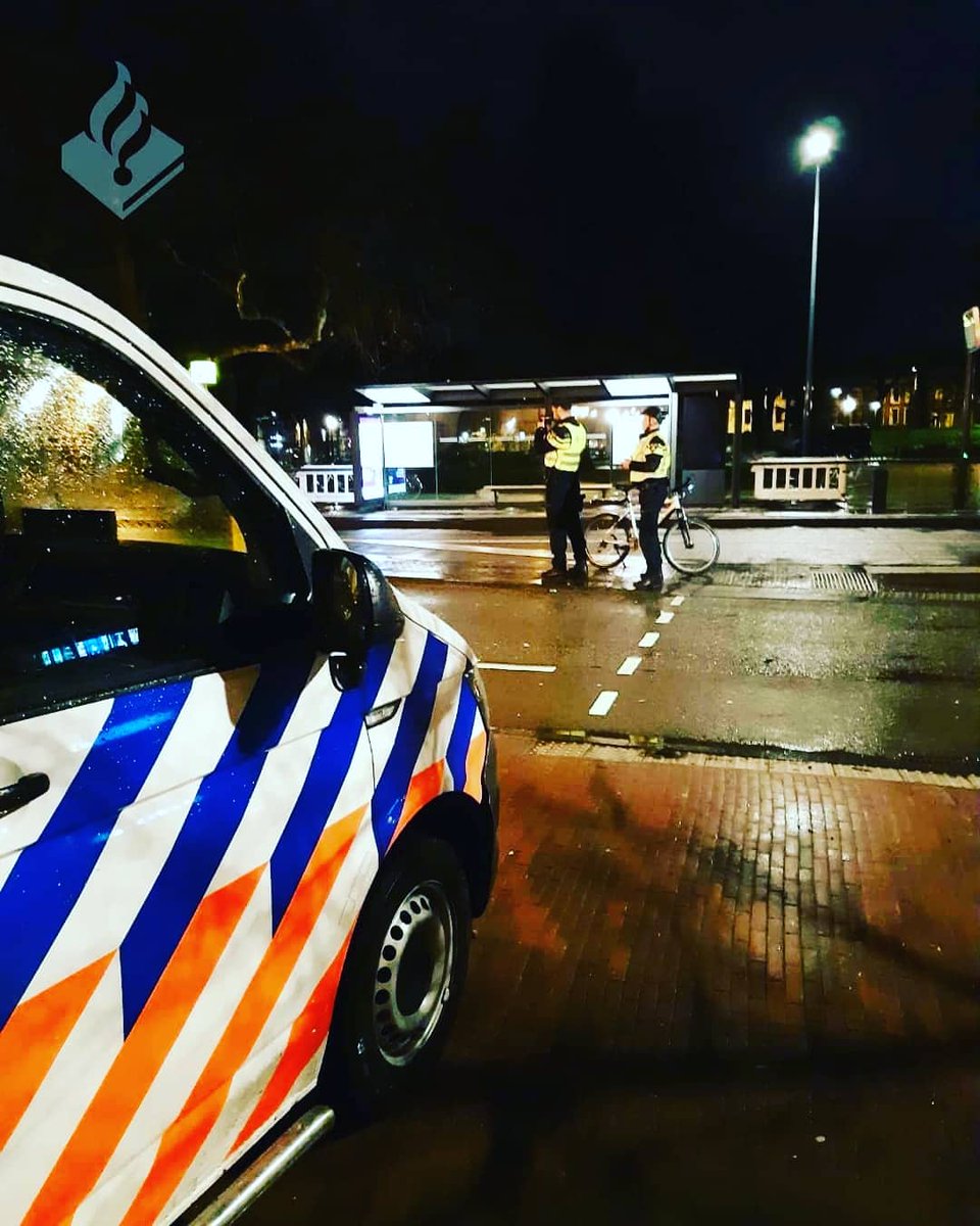 Pol_SMR_MNL's tweet photo. #uitteam heeft vannacht een snelheidscontrole gedaan op de #nobelstraat. In de horecanacht is hier veel uitgaanspubliek aanwezig, waardoor men extra alert op eigen snelheid moet zijn!
Meerdere overtredingen geconstateerd waarvan 1 bestuurder 2x zo hard reed als toegestaan..๐ธ https://t.co/DDYyVPrwBf