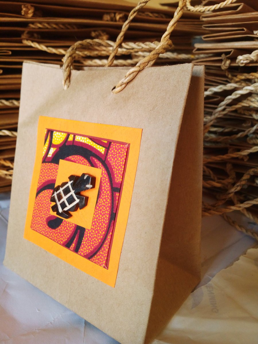 mushkagifts's tweet photo. For those looking for Ecofriendly gift packaging products this year, do give us a call or place your orders via WhatsApp on 0723060008
🐢💛🐢💛
#ecofriendlygiftbags #handmadegiftbags #turtle #recycledpaper #eventgifts #tortoise #batikbone #handmade #ecofriendly #madeinkenya https://t.co/difTcdLMh9