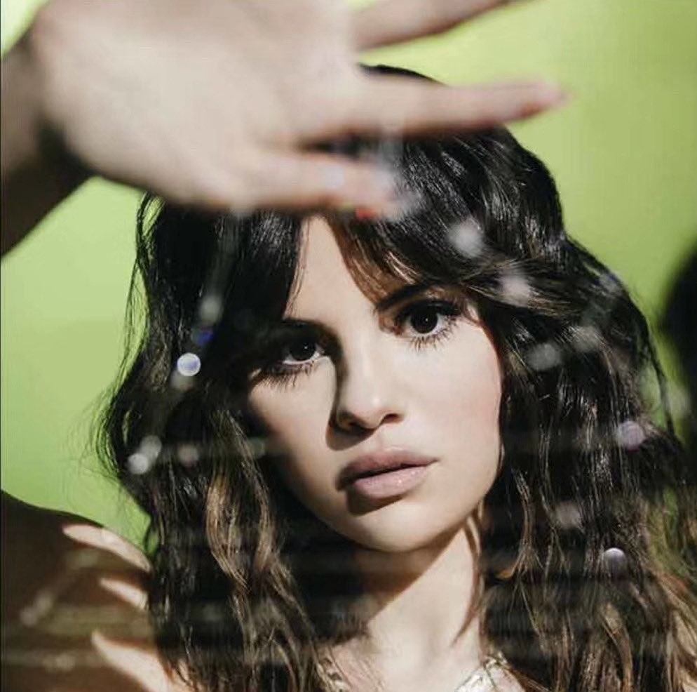 archivesgowmez's tweet photo. "you're the one who started talking to me, made the move, asked me to be your babe, now you're treatin' me like I'm insane, you're insane" KINDA CRAZY SAID👀 #RareOutNow https://t.co/WG6vRA7nfD