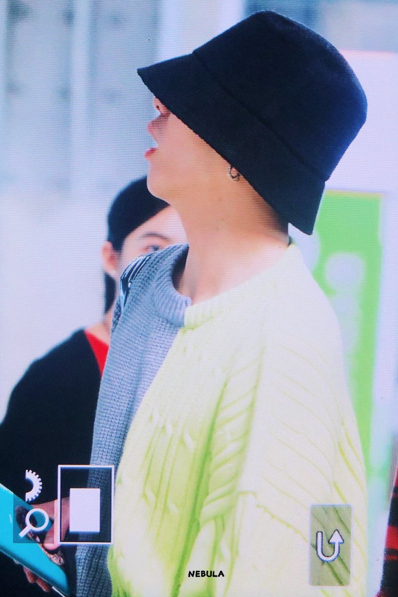 200110 수고했다

#강승윤 #위너 <a href="/official_yoon_/">official_yoon_</a>