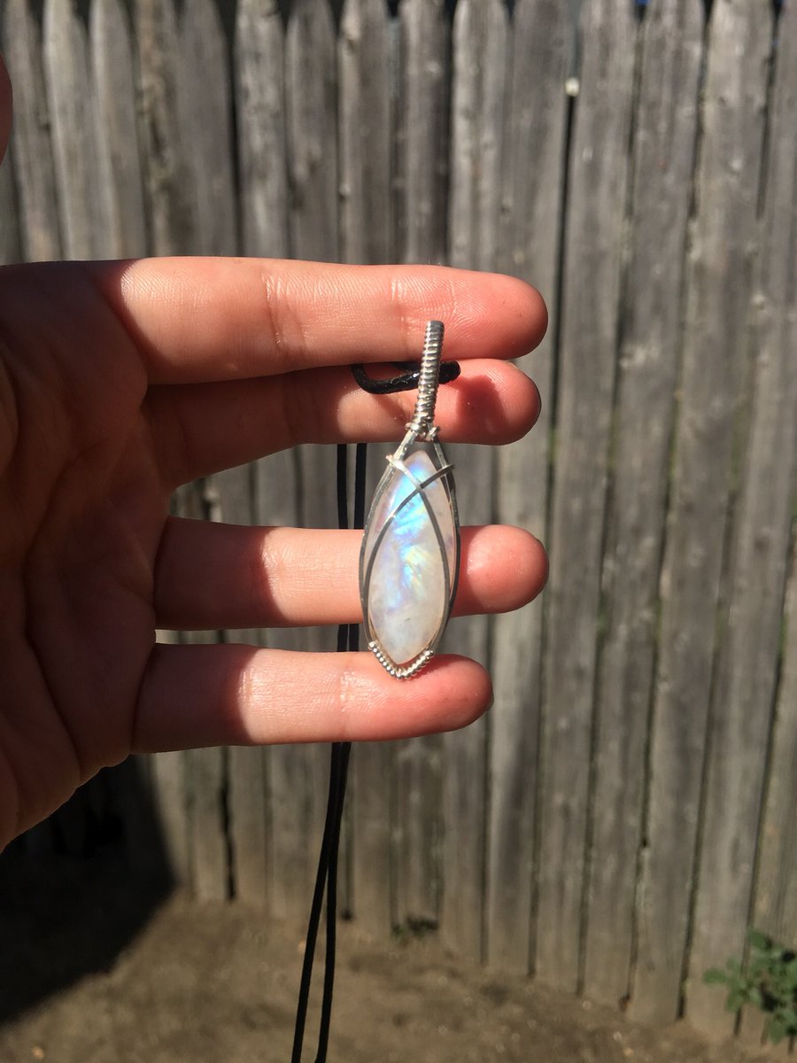 A second stunning rainbow moonstone pendant from the lovely  @mamagreeen, look at the flash on this baby 