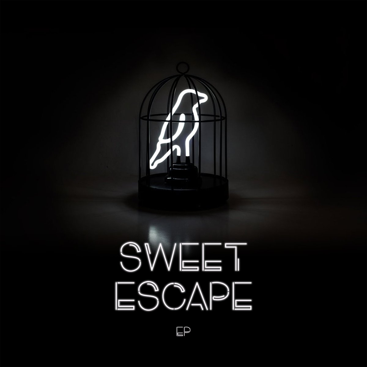 Plug Music Agency (@plugmusicwarren) on Twitter photo Today sees the release of Sweet Escape, the new EP from Johannesburg based musician and singer-songwriter <a href="/jasonzeeman/">Jason 🇿🇦</a>
Available now on all digital platforms including <a href="/Spotify/">Spotify</a> Spotify open.spotify.com/album/5QStOOws…
<a href="/Deezer/">Deezer</a> deezer.com/us/album/12407…
<a href="/AppleMusic/">Apple Music</a> itunes.apple.com/album/id/14925… Today sees the release of Sweet Escape, the new EP from Johannesburg based musician and singer-songwriter <a href="/jasonzeeman/">Jason 🇿🇦</a>
Available now on all digital platforms including <a href="/Spotify/">Spotify</a> Spotify open.spotify.com/album/5QStOOws…
<a href="/Deezer/">Deezer</a> deezer.com/us/album/12407…
<a href="/AppleMusic/">Apple Music</a> itunes.apple.com/album/id/14925…