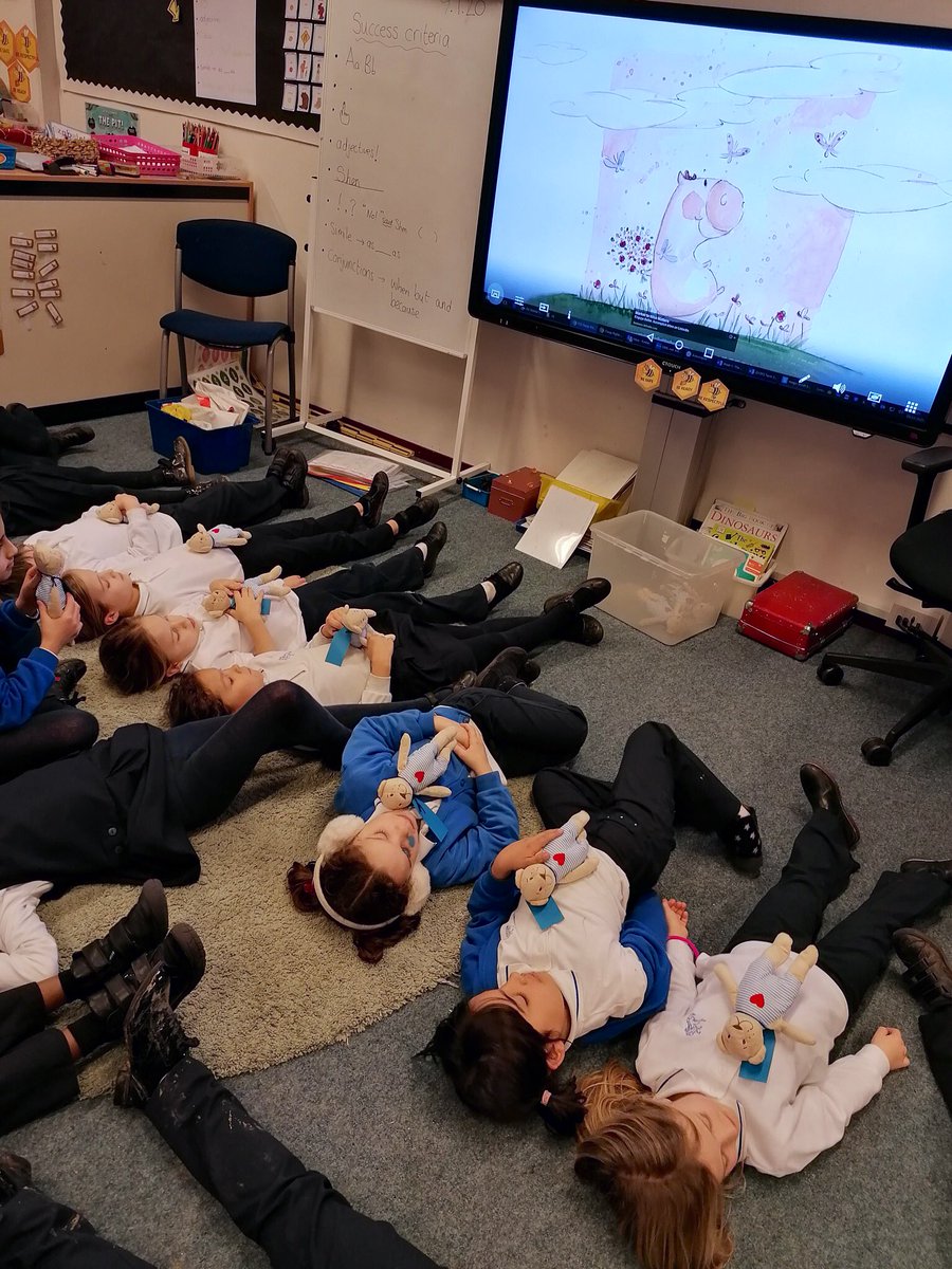 BSNJSL's tweet photo. #jsly2 used their new breathing buddies yesterday to take a break from their creative story writing, a great start to the new year!#BSNBacktoSchool #EnglishCurriculum https://t.co/0vT5oLNuSQ