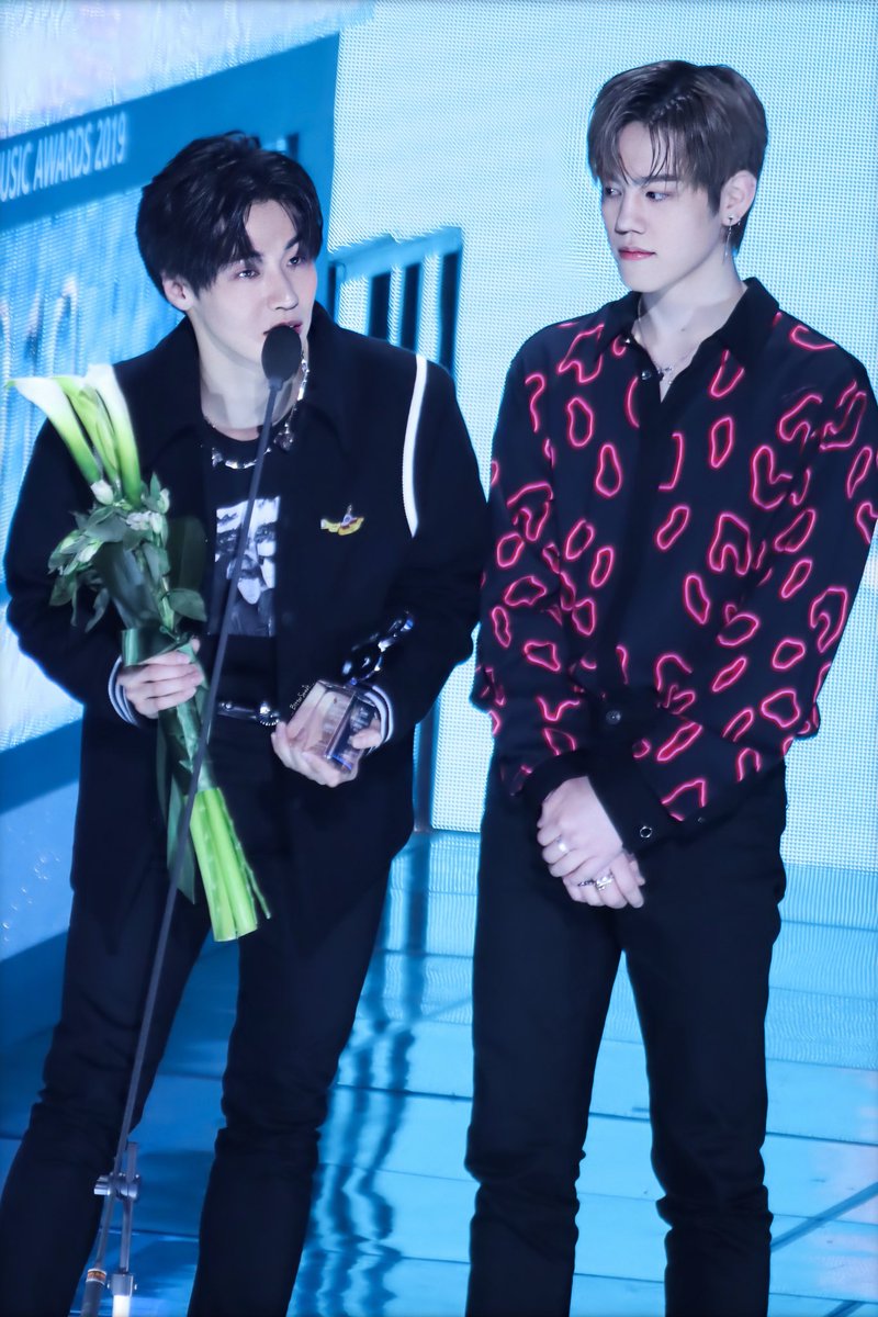BitterSweet_NF's tweet photo. 200108 
GAONCHART MUSIC AWARDS 

#엔플라잉 #NFlying
 #이승협 #차훈 #김재현 #유회승 https://t.co/SBLmPChlSU