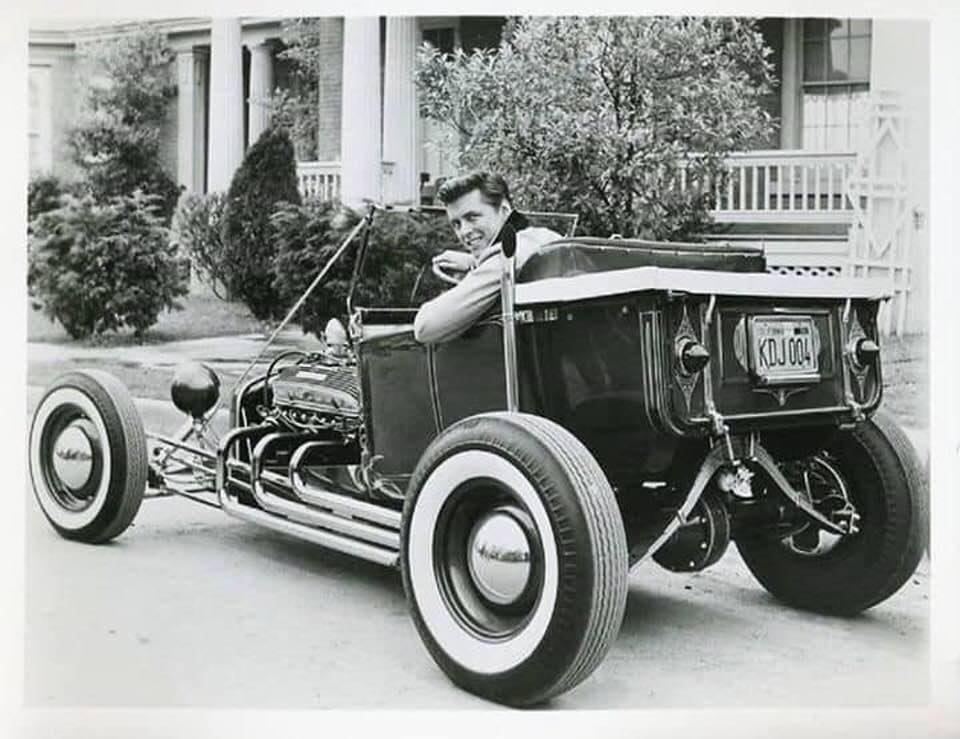 Bobby Field (@bobby_field) on Twitter photo 