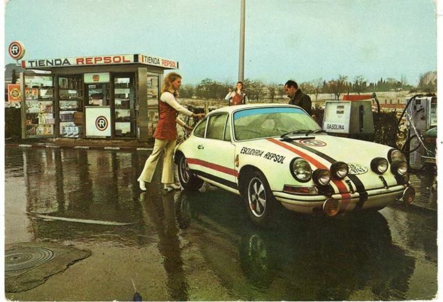 P_Outinthewild's tweet photo. Anyone else prepping their porsche for the weekend? -------------------------------------------------------------------
📷 | Photo Credit ???
--------------------------------------------------------------------
#⃣ | #P_Out #Outinthewild
---------------------------------------… https://t.co/0tbJXzDleL