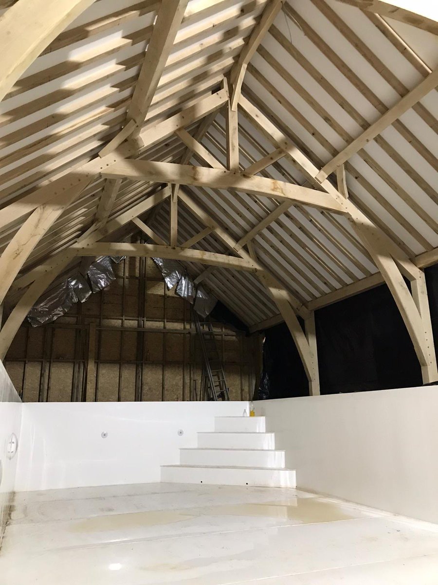 PoolBuildings's tweet image. Work in progress as our client is building his indoor pool dream. We fabricated this pool in November.

#indoorpool #bespokeswimmingpools