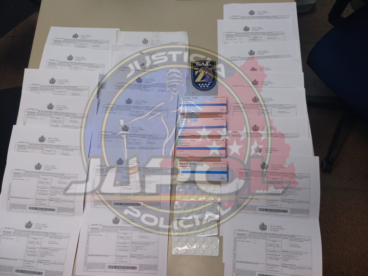 Jupol_Madrid's tweet photo. 🚓Z134 PuenteVallecas y🚓Z180 VillaVallecas
🦹‍♂️Han detenido a 2 varones por falsedad documental y delito contra la salud pública
➡️Falsificaban recetas para comprar #benzodiazepinas que actúan sobre el sistema nervioso, y son utilizadas habitualmente como mercancía ilegal
💪BRAVO https://t.co/VrYVP16gKL