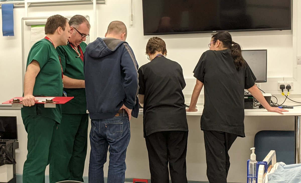 Great afternoon yesterday @MusgrovePark. Putting some of our ED registrars and ACPs through our Sepsis escape room. 25 minutes on the clock and they got out in 21 mins. Fantastic way to observe human factors and team working skills.<a href="/jamesgagg/">james gagg</a> <a href="/EstherWilson/">Esther Wilson</a> <a href="/Piprich1/">Piprich</a> <a href="/MindAtHeart/">Daniel Meron</a>