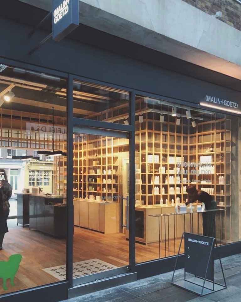 dropofmilk's tweet photo. Happy New Year! And happy new opening of the new @malinandgoetz shop in Spitalfields ✨
.
#milkstructures with Jonathan Tuckey Design &amp; Bridport Interiors
.
.
#milkretail #structuralengineering #retailengineering #retail #retailfitout https://t.co/qKoEQKWylO