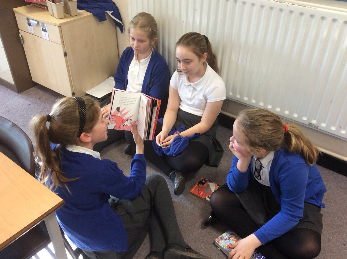 BPSYearSix's tweet photo. In China class this week we chose and shared our favourite books of all time... Which book would you choose? πππππ#achildofbooks #childrenwhoread #booktime https://t.co/whQUXYp92t
