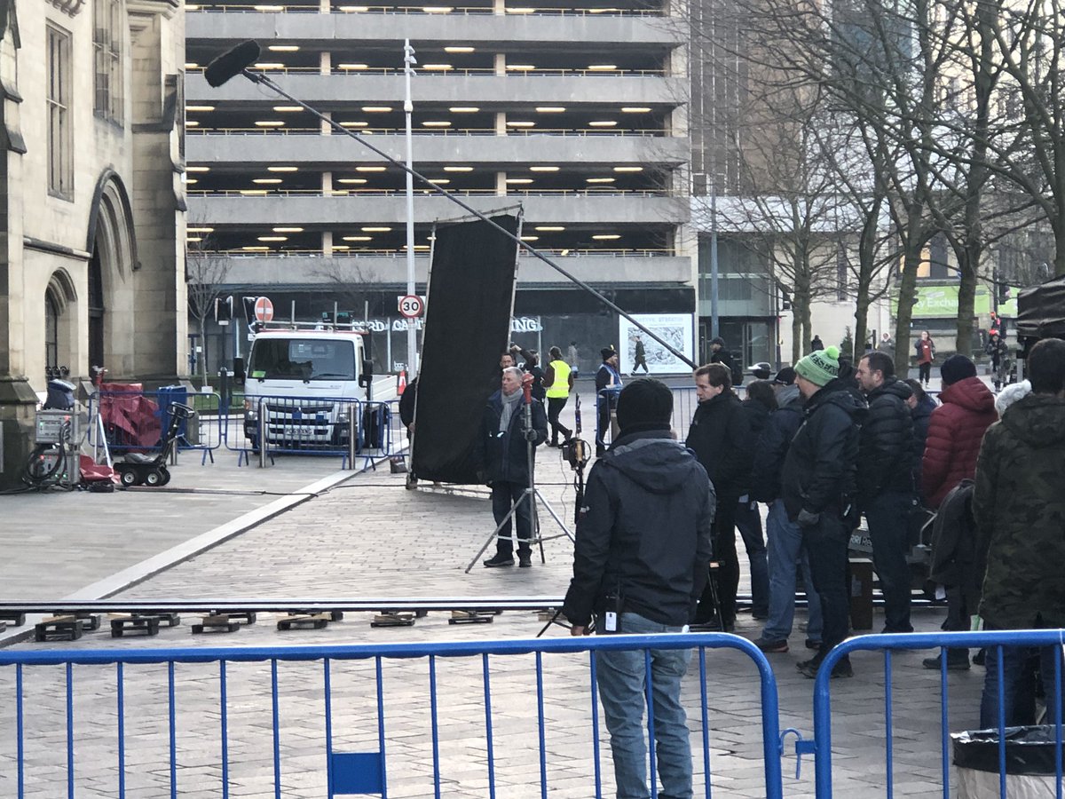NathanKellyEdu's tweet photo. More fantastic work experience opportunities. This time for BA(Hons) Media Make up and Special Effects students on @BritishPathe film shooting @bradfordmdc city hall this week &amp; next. @BdSchoolofArt Proud to be involved. Hosted by @BradfordCollege @bfdcityoffilm  @bradford2025 https://t.co/SeO6LxeIp1