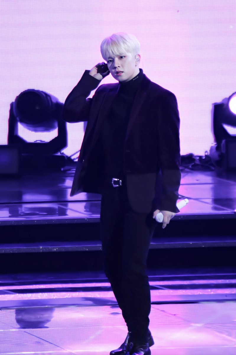BitterSweet_NF's tweet photo. 200108 
GAONCHART MUSIC AWARDS

#엔플라잉 #NFlying
 #유회승 #승구 #YooHweSeung https://t.co/8nSCDpWYKR