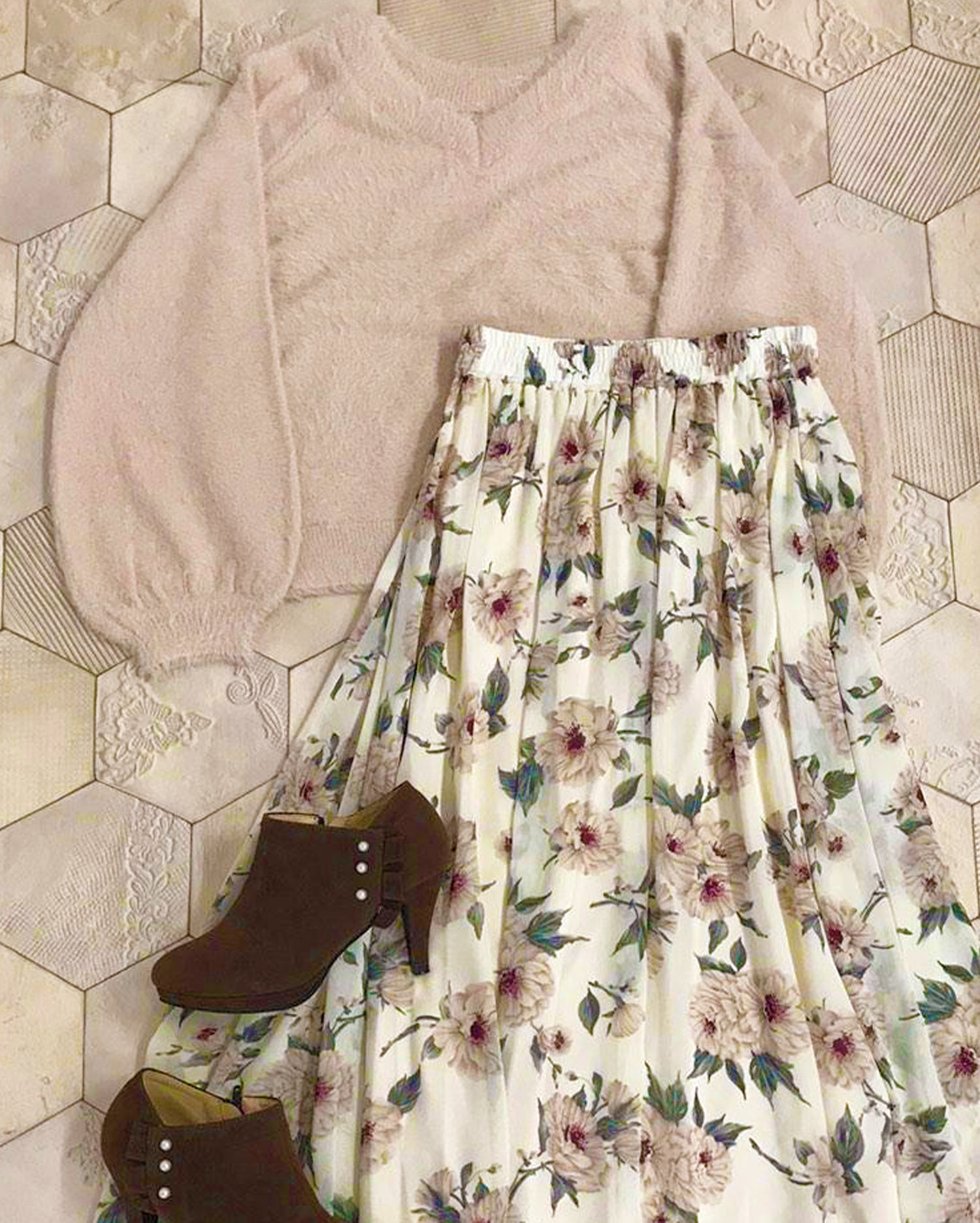 Allamanda アラマンダ公式 Repeat Item 花柄シフォンギャザースカート 2 900 ほんのり透け感のあるシフォン素材に 上品な花柄をのせた春の新作スカート ウエストゴムで履き心地も 再入荷アイテムはこちら T Co Ta8h5gyrg3