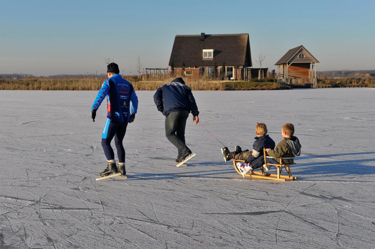 Blauwestad's tweet image. Zou het er nog van komen deze winter... schaatsen op het Oldambtmeer?

Wij kijken dit weekend alvast naar het EK-afstanden in Thialf om in de sfeer te komen! 😀

#oldambtmeer #blauwestad #wonenaanhetwater #winter #schaatsen #ekafstandentialf #oldambt