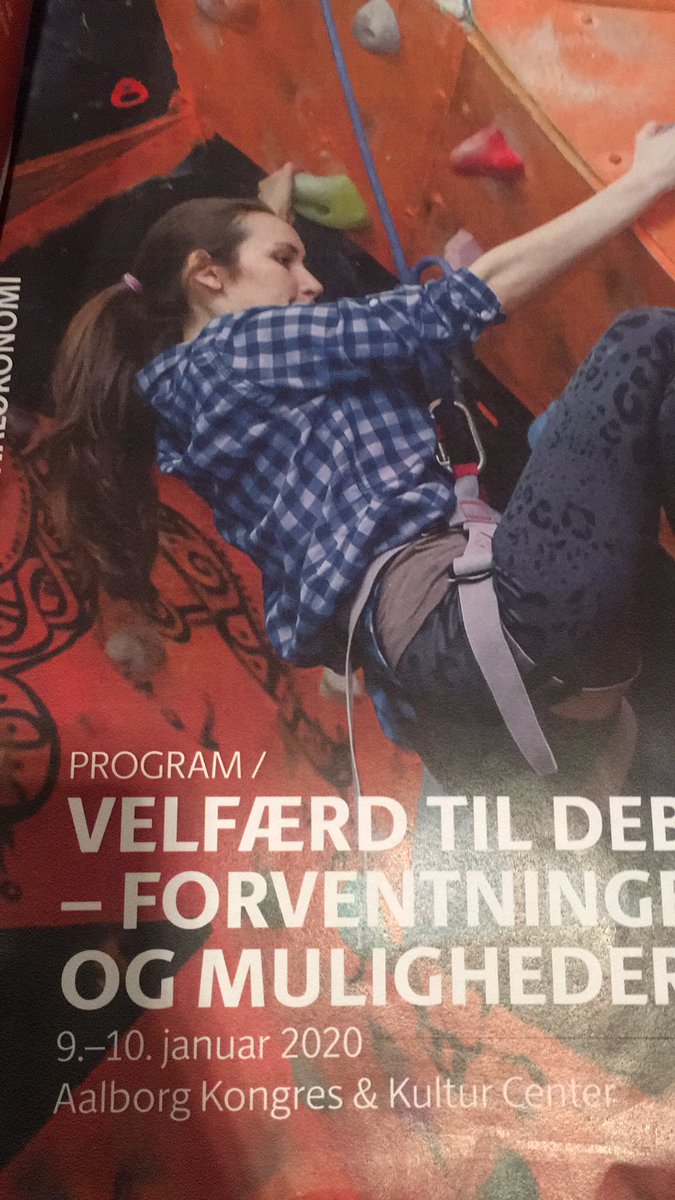 blomgrenagerbak's tweet photo. “Hvis ikke vi får ændret denne model stopper en ellers positiv udvikling på sundhedsområdet” siger @SogaardJes på #koef2020 Behov for en sundhedsreform nu! #sundpol #dkpol https://t.co/e0suaZKlEA