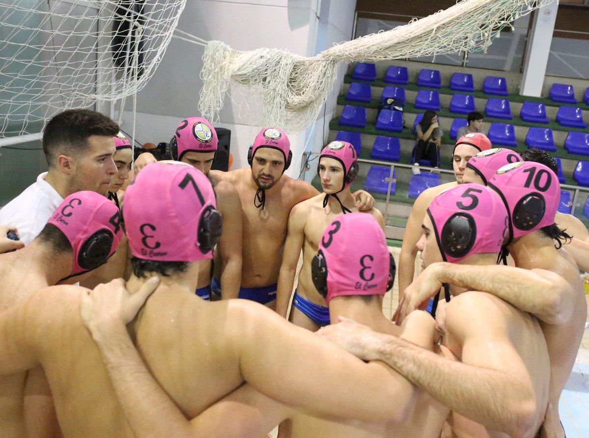 Tras el parón navideño volvemos a la competición, esta vez nos toca visitar Granada para enfrentarnos al <a href="/CN_Alhambra/">Club Natación Alhambra</a>
🤽 Balcón de Genil - CN Alhambra 
📅 Sábado 11 de enero
⏱️ 19:00
🏟️ Complejo Deportivo La Chana

#VamosEpsilon