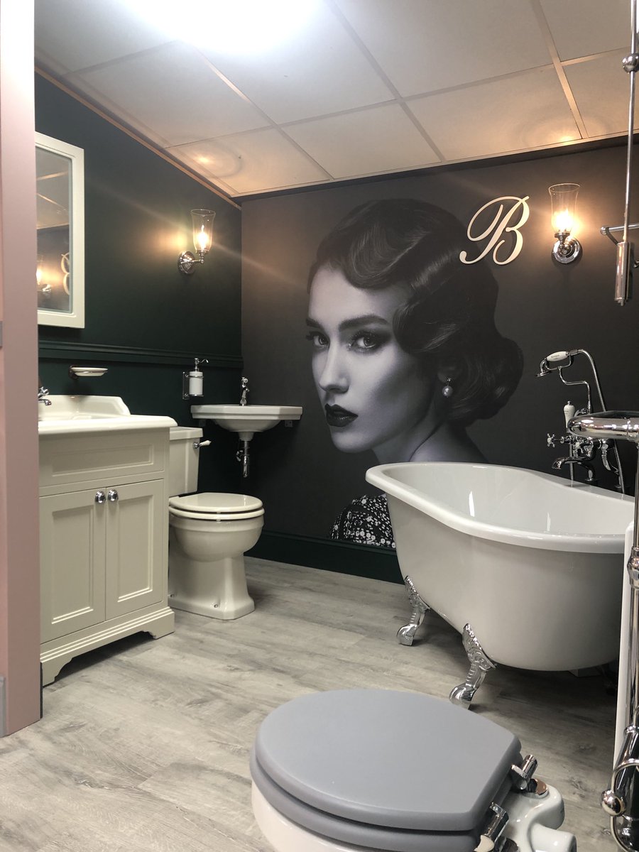 ImageDesignsol1's tweet image. #ImageDesignSolutionsLtd ... Thanks to Gary at CuPlas IOM for letting us stay on and work until 2.00am to finish, we are dedicated to getting the job done no matter what time it is! #dedication and another very satisfied customer!