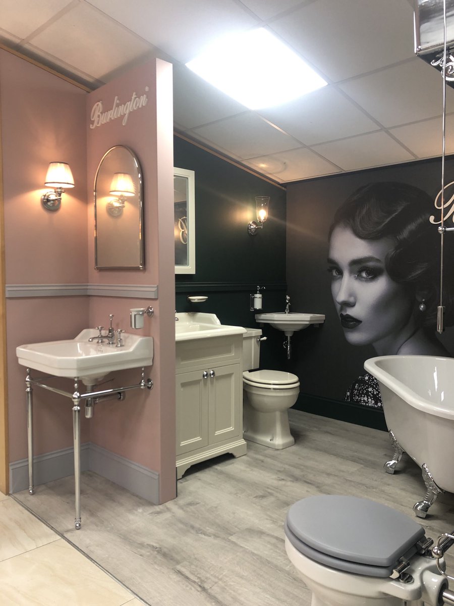 ImageDesignsol1's tweet image. #ImageDesignSolutionsLtd ... Thanks to Gary at CuPlas IOM for letting us stay on and work until 2.00am to finish, we are dedicated to getting the job done no matter what time it is! #dedication and another very satisfied customer!