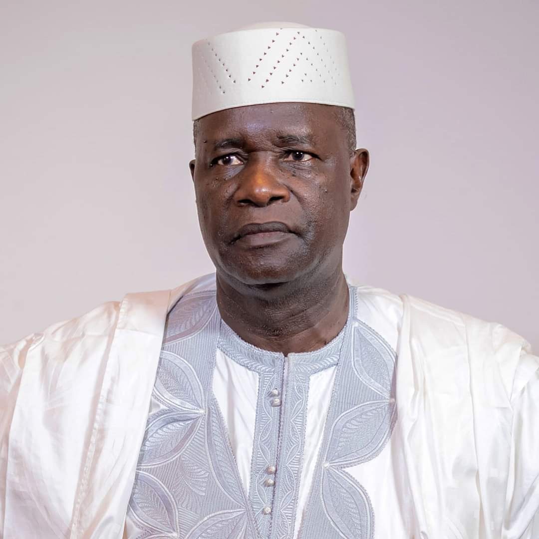 GouvernementM's tweet image. 🌑NÉCROLOGIE 
Le Gouvernement a le profond regret d’annoncer le décès du Dr. Témoré TIOULENTA, Ministre de l’Education nationale, survenu ce matin à Bamako.En cette douloureuse circonstance, le Gouvernement présente ses condoléances à la famille et aux proches du défunt.