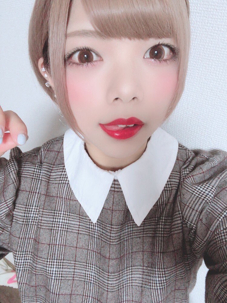 蛍陽レイ 15germ にゃ U U 離れ目アイドル大賞19の投票みんなのおかげで7位にまで上がってきたよ 決勝いきたいっ 本日23 59までです ラストみんなの力を貸してください しっかり4 の離れ目だったよ T Co Gcbbpaz1ur