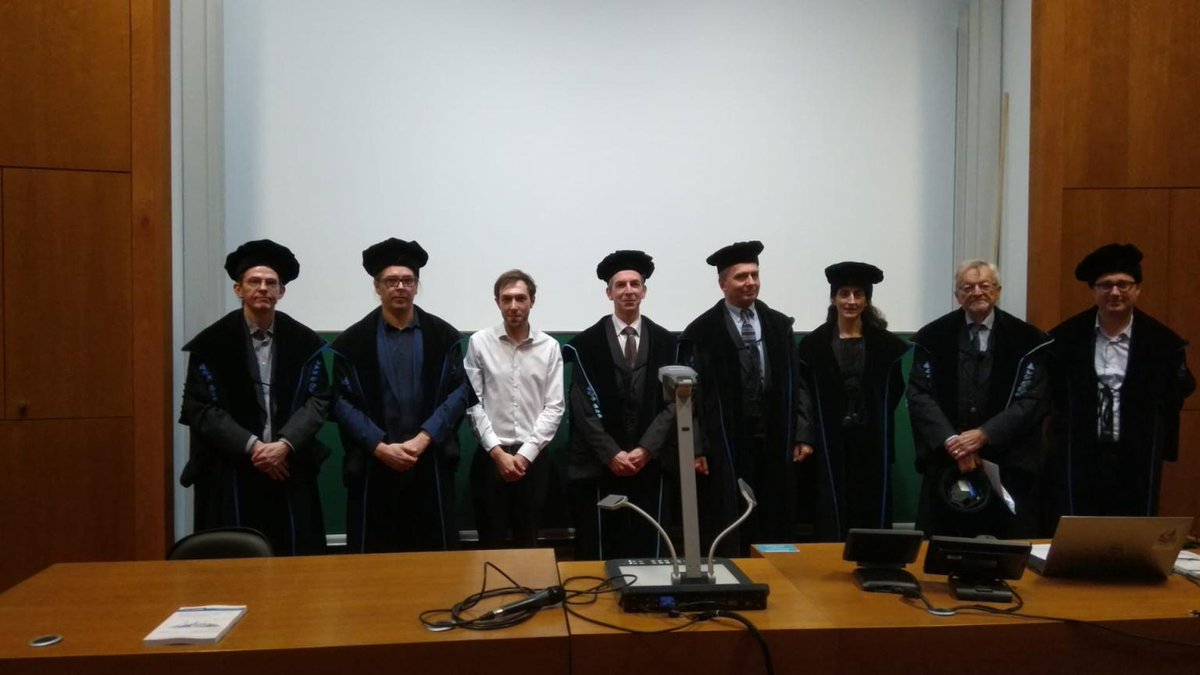 EnergyVille's tweet photo. Congratulations to Jonas Engels with his PhD defense on the integration of flexibility from battery storage in the electricity market at @KU_Leuven. Cosupervised with #CentricaBusinessSolutions #baekeland #AgentschapInnoverenOndernemen and #EnerygVille ! Well done! https://t.co/Gq2hRRoUaT